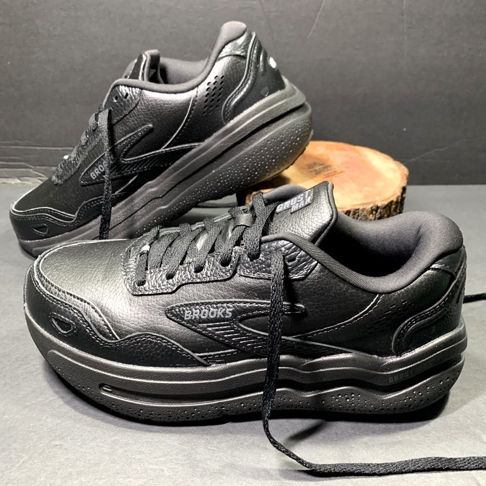 Brooks Ghost Max 2 Women's Black Leather Sneakers Shoe Size 7